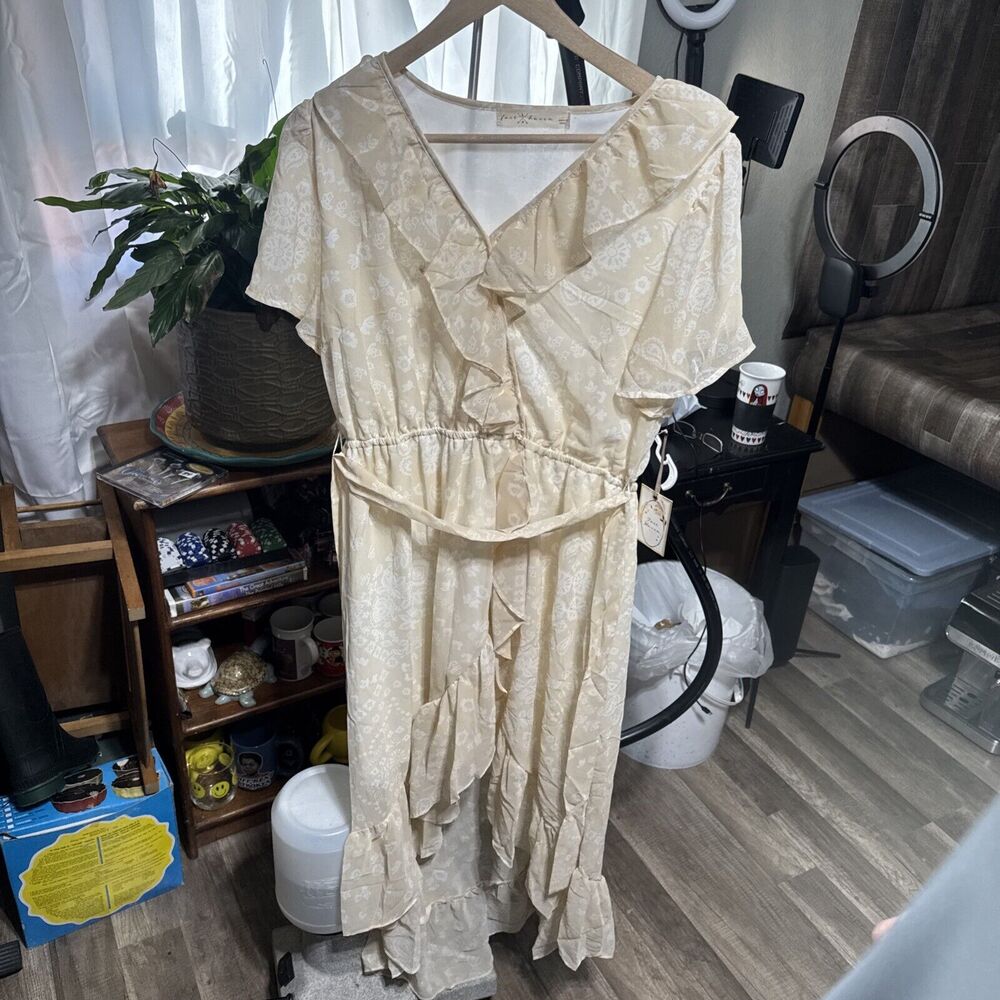 Fair Haven White Tan Floral‎ Print High Low Ruffle Midi Dress Size Large